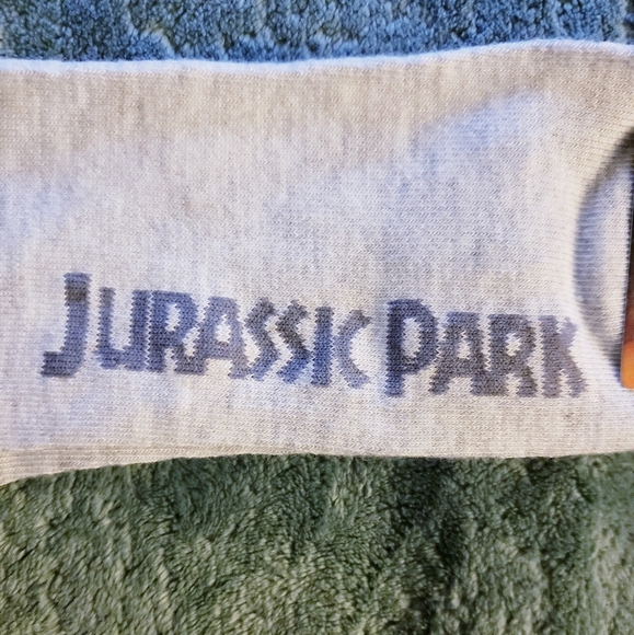 ❗️SOLD❗️Jurassic Park 'We Are Being Hunted' Socks. NWT. - Picture 5 of 6